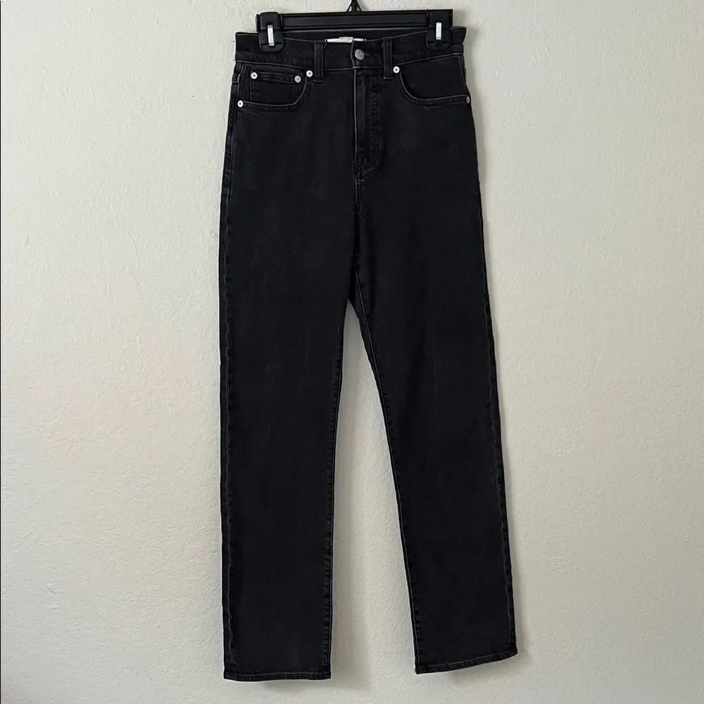 Madewell The 90's straight Jeans in Size 25 in washed Black